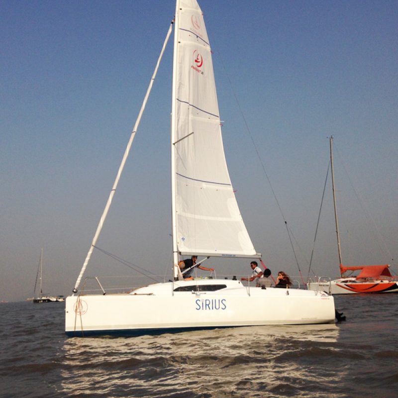 Yacht Ride at Gateway of India, Mumbai, Fareast 26 Yacht